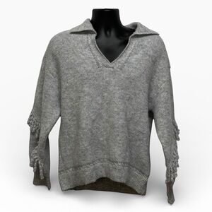 Democracy Heather Gray V-Neck Sweater with Fringe Size Medium P - New With Tags